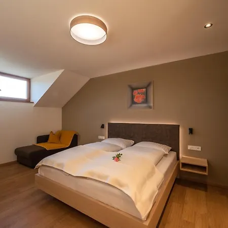 Apartment Weingut Lahn Zu Eppan *